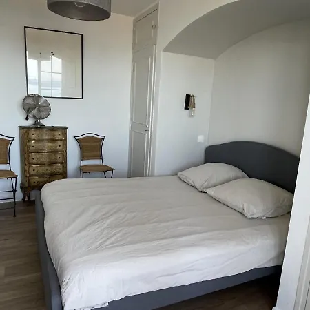 וילה 3 Chambres Piscine Vue Mer *